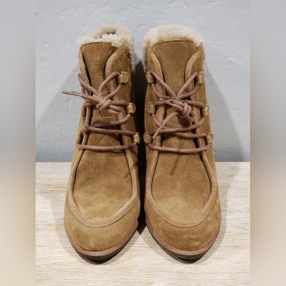 NWOB! UGG "ANALISE" Women's Suede Sheepskin High Heel Ankle Boots (8) Chestnut - Picture 5 of 10